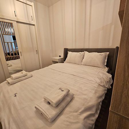 Deluxe Cozy Studios On Central M Eminescu Street #Târgu-Mureş Exteriér fotografie